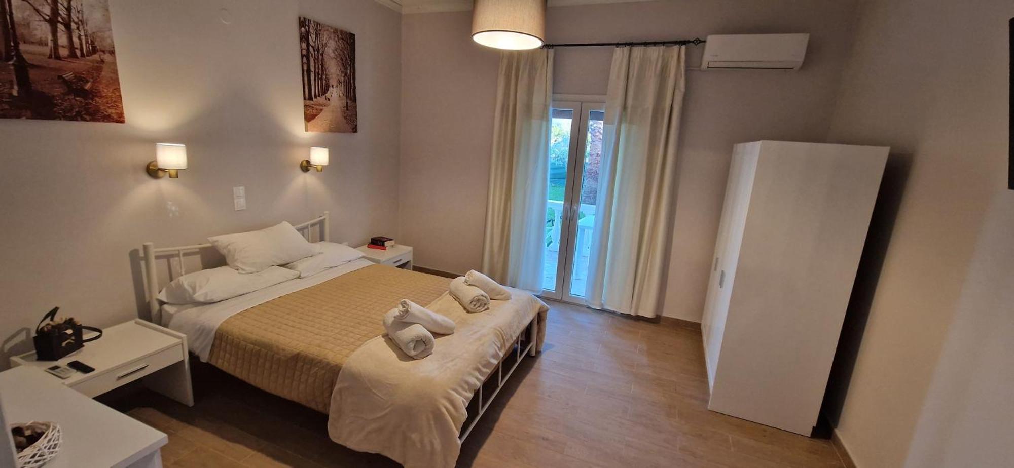 Yannis 2 Apartment Roda (Corfu)
